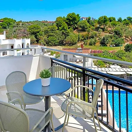 Korali Hotel 3*