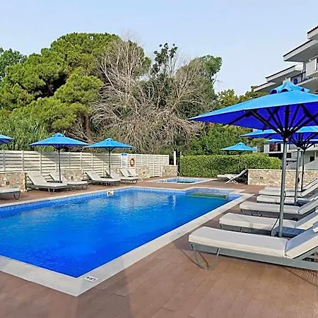 Korali Hotel 3*